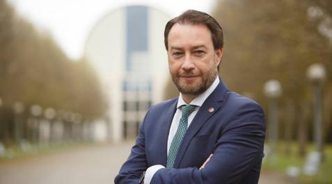 Ramón Gonzalo García, rector: “Somos 10.000 personas y sólo un caso se ha contagiado en el campus” Ramón Gonzalo García, rector: “Somos 10.000 personas y sólo un caso se ha contagiado en el campus”