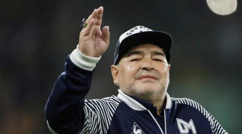 Maradona, ingresado en un hospital de La Plata tras un Maradona, ingresado en un hospital de La Plata tras un