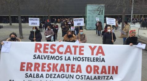 Los hosteleros piden la reapertura de interiores en Navarra antes del 16 Los hosteleros piden la reapertura de interiores en Navarra antes del 16