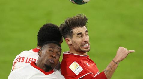 Javi Martínez será baja probablemente hasta enero por una lesión muscular Javi Martínez será baja probablemente hasta enero por una lesión muscular