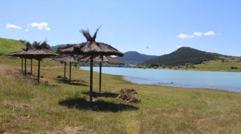 El embalse de Alloz amplía las zonas de baño con la Bahía de Úgar El embalse de Alloz amplía las zonas de baño con la Bahía de Úgar