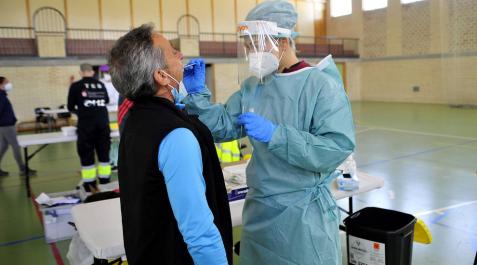 El cribado de PCR moviliza a Carcastillo para calibrar el nivel de contagio El cribado de PCR moviliza a Carcastillo para calibrar el nivel de contagio