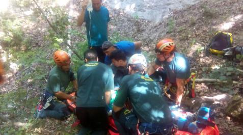 Herido muy grave un montañero navarro al despeñarse en Huesca Herido muy grave un montañero navarro al despeñarse en Huesca