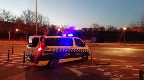 Herido un agente de Policía Municipal en una intervención que se salda con tres detenidos Herido un agente de Policía Municipal en una intervención que se salda con tres detenidos
