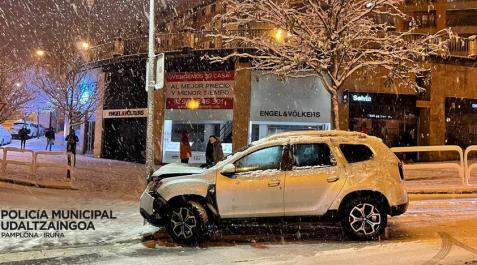 Registrados 10 accidentes este fin de semana en Pamplona debido al temporal Registrados 10 accidentes este fin de semana en Pamplona debido al temporal