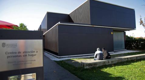 El Centro de Atención a Personas Sin Hogar de Trinitarios acoge ahora a 42 usuarios. El Centro de Atención a Personas Sin Hogar de Trinitarios acoge ahora a 42 usuarios.