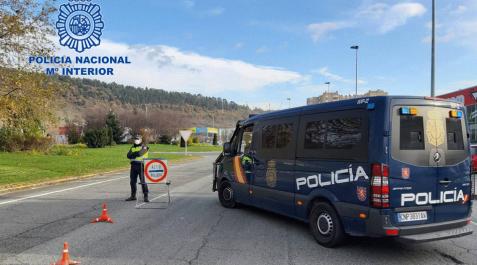 Control de la Policía Nacional. Control de la Policía Nacional.