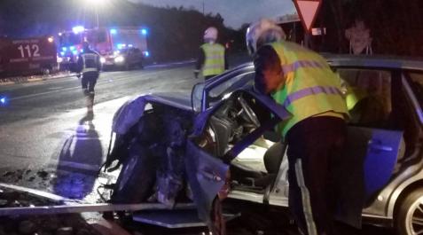 Accidente en el cruce de Ujué tras chocar un coche y un camión Accidente en el cruce de Ujué tras chocar un coche y un camión