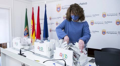 Sorteados los premios entre los acertantes del concurso municipal 'Quiz Pamplona' Sorteados los premios entre los acertantes del concurso municipal 'Quiz Pamplona'