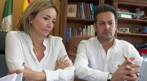 El PSOE suspende de militancia a tres alcaldes que se vacunaron contra la Covid El PSOE suspende de militancia a tres alcaldes que se vacunaron contra la Covid