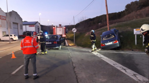 Tres heridos leves en una colisión en Berrioplano Tres heridos leves en una colisión en Berrioplano
