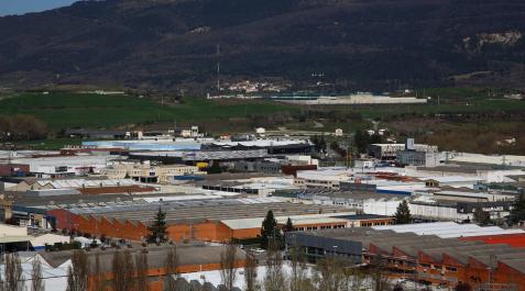 Las medidas del Gobierno central afianzan el parón del sector auto Las medidas del Gobierno central afianzan el parón del sector auto