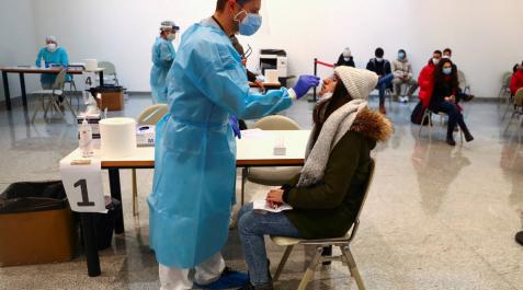 Nuevo récord diario de contagios en España con 41.576 casos Nuevo récord diario de contagios en España con 41.576 casos