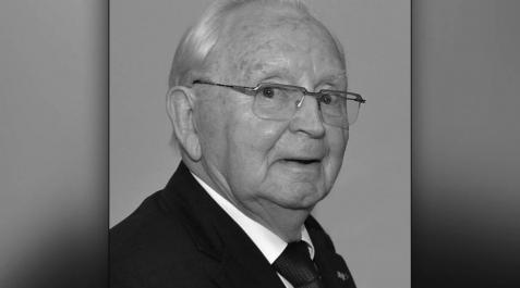 Wilhelm Lüke, exalcalde de Paderborn. Wilhelm Lüke, exalcalde de Paderborn.