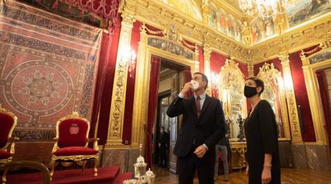 Unos 500 funcionarios cobran más que la presidenta Chivite Unos 500 funcionarios cobran más que la presidenta Chivite