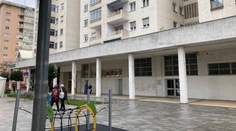 Los dos espacios que se quieren adaptar para el centro de día en Barañáin, en la avenida Comercial. Los dos espacios que se quieren adaptar para el centro de día en Barañáin, en la avenida Comercial.