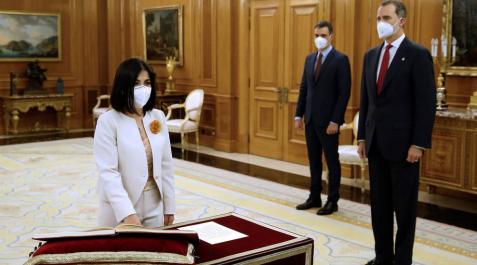 Darias e Iceta prometen sus cargos ante Felipe VI en la Zarzuela Darias e Iceta prometen sus cargos ante Felipe VI en la Zarzuela