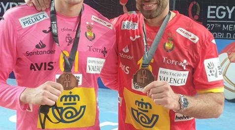 Iosu Goñi y Sergey Hernández: “Es un premio vivir estos momentos, cualquier jugador estaría orgulloso” Iosu Goñi y Sergey Hernández: “Es un premio vivir estos momentos, cualquier jugador estaría orgulloso”