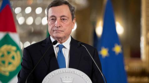 El economista Mario Draghi, encargado de formar un Gobierno en Italia, tras su reunión con el presidente Sergio Mattarella El economista Mario Draghi, encargado de formar un Gobierno en Italia, tras su reunión con el presidente Sergio Mattarella