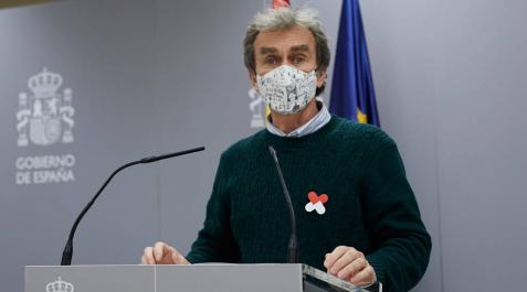 El director del Centro de Coordinación de Alertas y Emergencias Sanitarias (CCAES), Fernando Simón, en la rueda de prensa El director del Centro de Coordinación de Alertas y Emergencias Sanitarias (CCAES), Fernando Simón, en la rueda de prensa