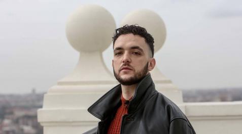 'El madrileño' de C. Tangana bate récords en Spotify como mejor debut español 'El madrileño' de C. Tangana bate récords en Spotify como mejor debut español