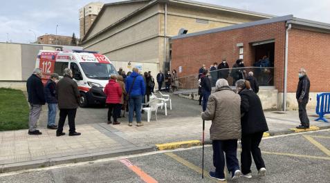 Arranca la vacunación en el colectivo de 27.300 mayores de 80 a 89 años Arranca la vacunación en el colectivo de 27.300 mayores de 80 a 89 años