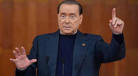 Silvio Berlusconi cumplirá condena trabajando en un centro de ancianos Silvio Berlusconi cumplirá condena trabajando en un centro de ancianos
