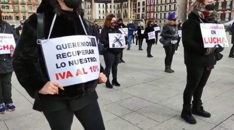 Profesionales de peluquería navarros lamentan el Profesionales de peluquería navarros lamentan el