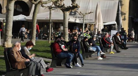 Calor y temperaturas agradables en los primeros día de la primavera en Pamplona.