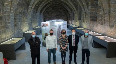 Una exposición ofrece una mirada reflexiva sobre el Camino de Santiago Una exposición ofrece una mirada reflexiva sobre el Camino de Santiago