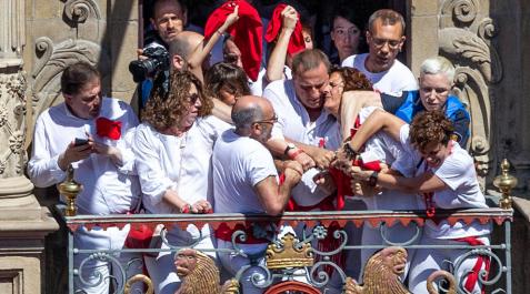 La juez ve indicios de delito contra Abaurrea (EH Bildu) por los incidentes en el chupinazo de 2019 La juez ve indicios de delito contra Abaurrea (EH Bildu) por los incidentes en el chupinazo de 2019