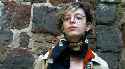 “O tienes taras o es muy difícil identificarse con personajes de Iris Murdoch” “O tienes taras o es muy difícil identificarse con personajes de Iris Murdoch”