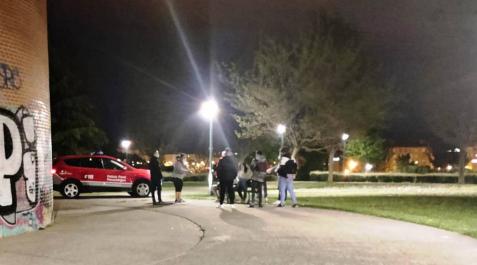 Denunciadas diez personas en Artica por una fiesta en la vía pública. Denunciadas diez personas en Artica por una fiesta en la vía pública.