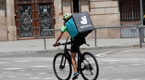 Los 'riders' de Deliveroo son trabajadores de la empresa y no autónomos, según el TSJM Los 'riders' de Deliveroo son trabajadores de la empresa y no autónomos, según el TSJM