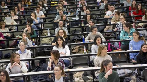 El 63,96% de los presentados a la OPE de Enfermería aprueban el examen El 63,96% de los presentados a la OPE de Enfermería aprueban el examen