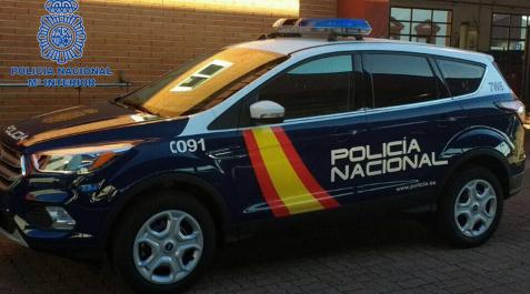 Un vehículo de la Policía Nacional. Un vehículo de la Policía Nacional.