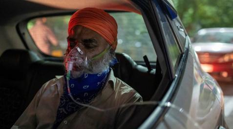 La India supera los 17 millones de casos de covid-19 y sufre carencia oxigeno La India supera los 17 millones de casos de covid-19 y sufre carencia oxigeno