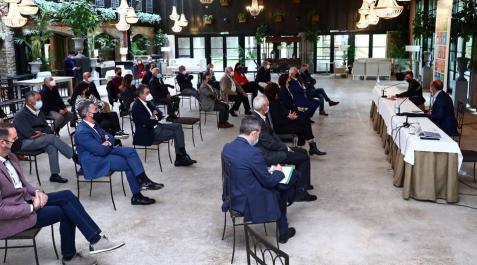 Clausura de la Asamblea General de la Unión de Cooperativas Agroalimentarias de Navarra (UCAN).