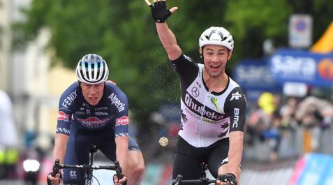 Campenaerts gana en Gordizia y Bernal sigue de rosa antes de los Dolomitas Campenaerts gana en Gordizia y Bernal sigue de rosa antes de los Dolomitas
