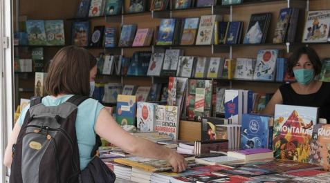 Arranca la I Feria del Libro de Navarra con un homenaje a Pepe Alfaro Arranca la I Feria del Libro de Navarra con un homenaje a Pepe Alfaro