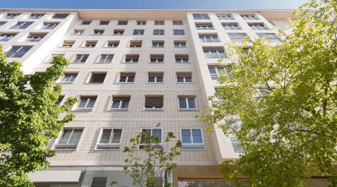 Piso con vistas en Monasterio de la Oliva, San Juan A la venta piso con altura, sexta planta, cuatro habitaciones y 100 m2 de superficie