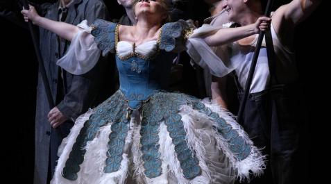 La soprano tafallesa Sabina Puértolas vuelve al Teatro Real La soprano tafallesa Sabina Puértolas vuelve al Teatro Real