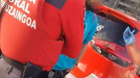 Detenidos dos hermanos por estar en un establecimiento sin mascarilla y faltar al respeto a los clientes Detenidos dos hermanos por estar en un establecimiento sin mascarilla y faltar al respeto a los clientes