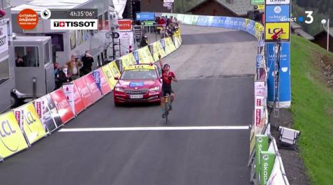 El ucraniano Mark Padun, vencedor en solitario de la jornada alpina de la Dauphiné. El ucraniano Mark Padun, vencedor en solitario de la jornada alpina de la Dauphiné.