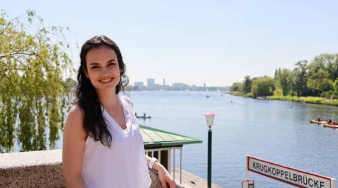 Natalia Medina, una ingeniera aeronáutica en Hamburgo Natalia Medina, una ingeniera aeronáutica en Hamburgo