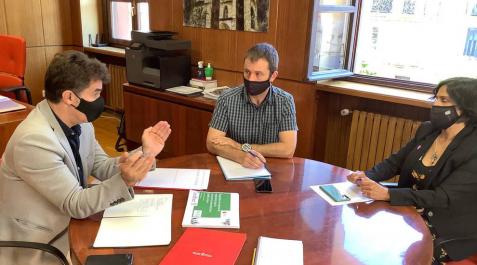 Santos valora el trabajo de Estella al diagnosticar la situación Santos valora el trabajo de Estella al diagnosticar la situación