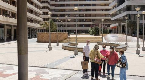 Vecinos de la plaza Sancho El Fuerte de Tudela dicen basta Vecinos de la plaza Sancho El Fuerte de Tudela dicen basta