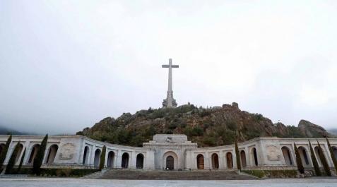 Fotos del día de la exhumación de los restos de Franco del Valle de los Caídos Todas las fotos del día de la exhumación de los restos del dictador del Valle de los Caídos