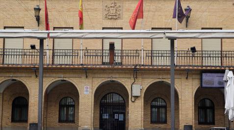 Fachada del Ayuntamiento de Peralta.