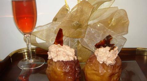 Imagen de manzanas asadas rellenas de foie al cava